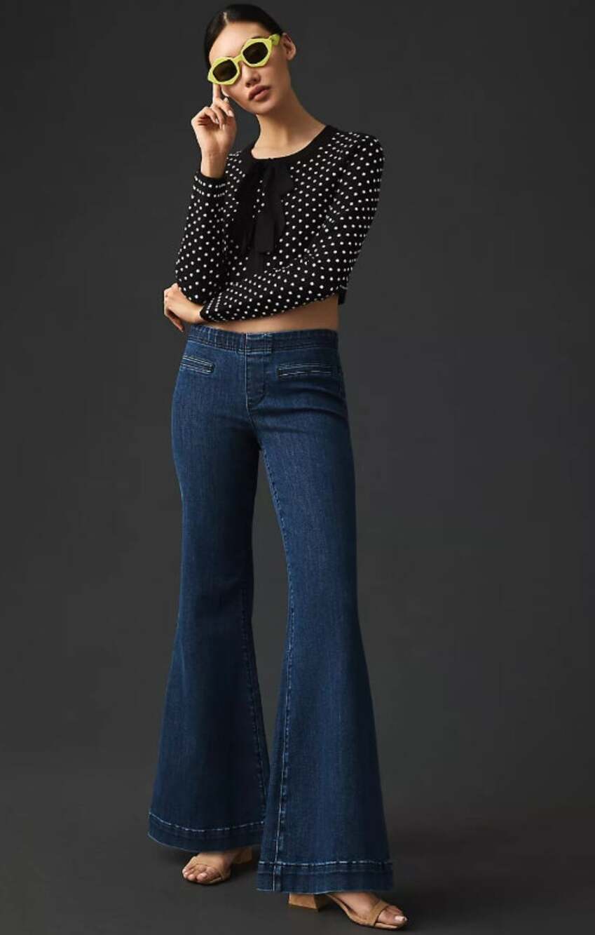 EUC Anthropologie Pilcro Retro Low-Rise Pull-On Flare Jeans - 27 waist